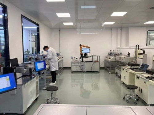 紫光计算机全球研发实验室在郑州建成并启用